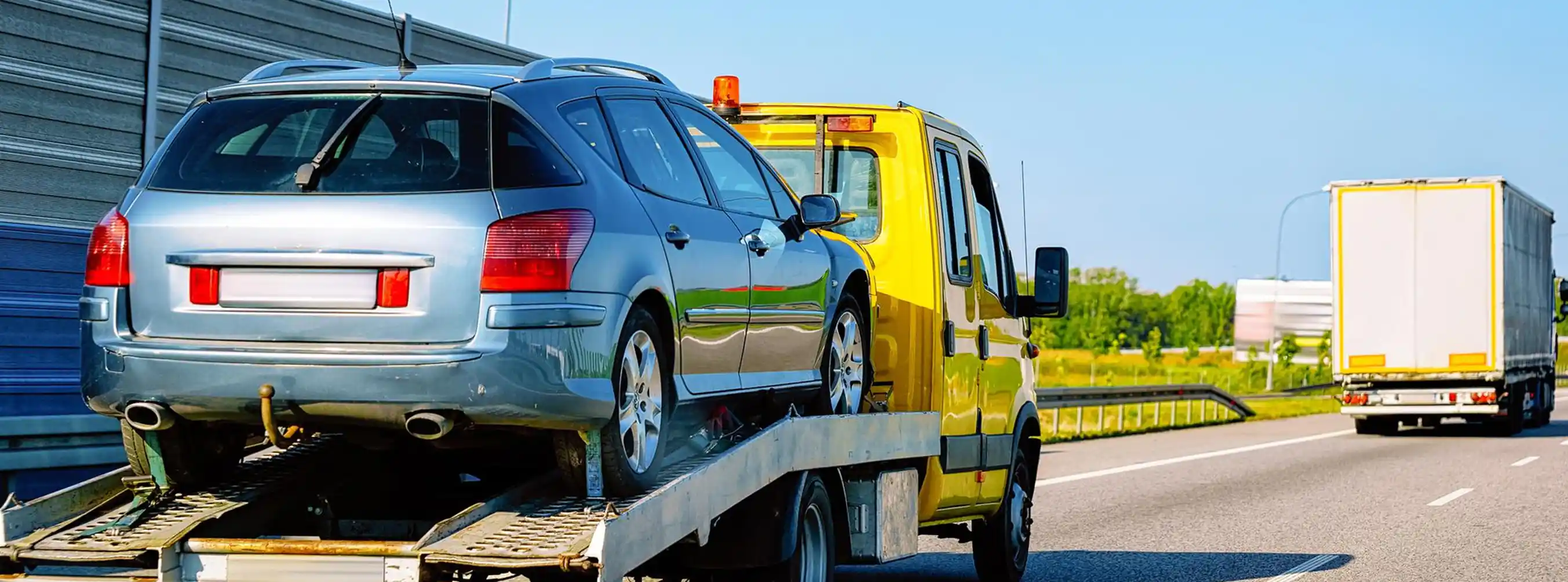 Laweta obsługująca autostradę A4